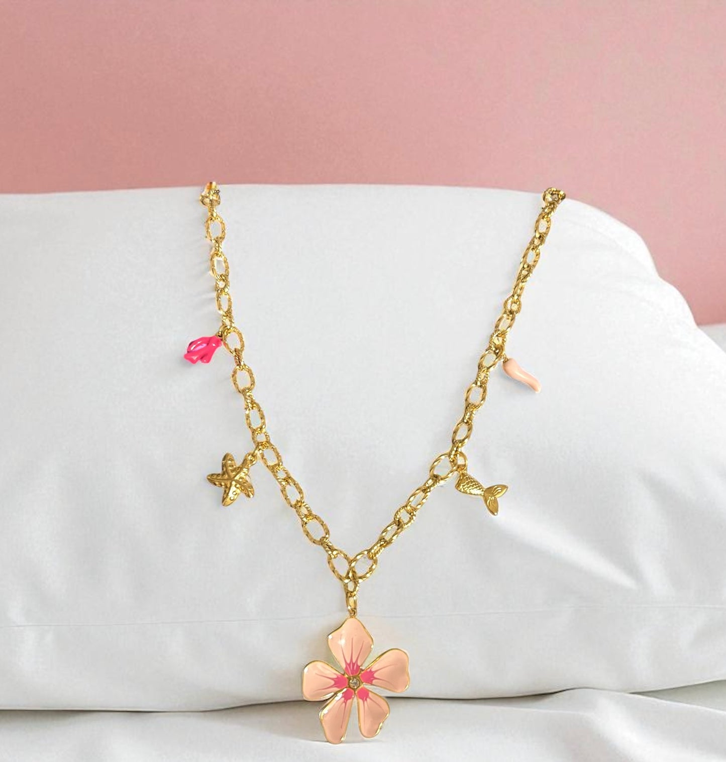 Collier Gladys