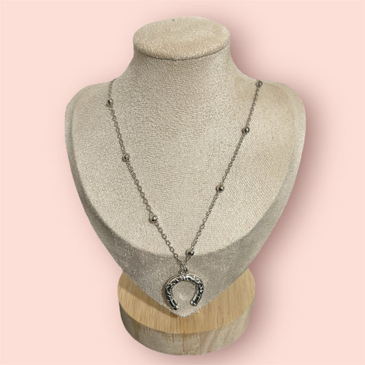 Collier fer à cheval