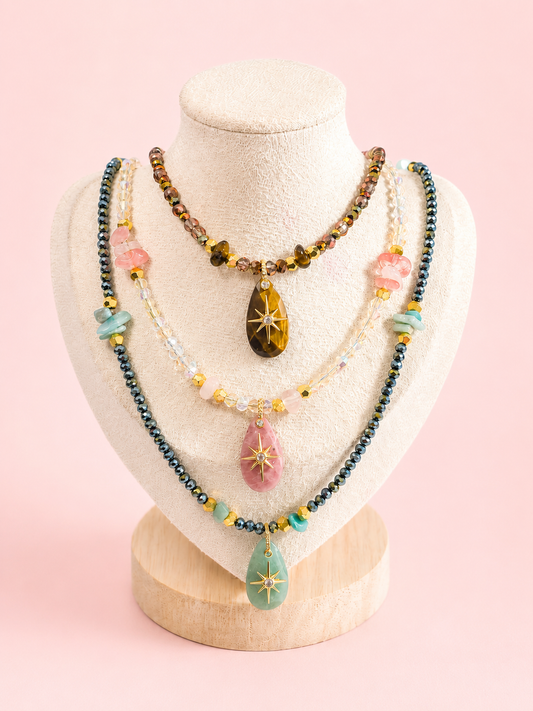 Collier Naïa - perles de verre et pierre fantaisie – Pendentif étoile dorée
