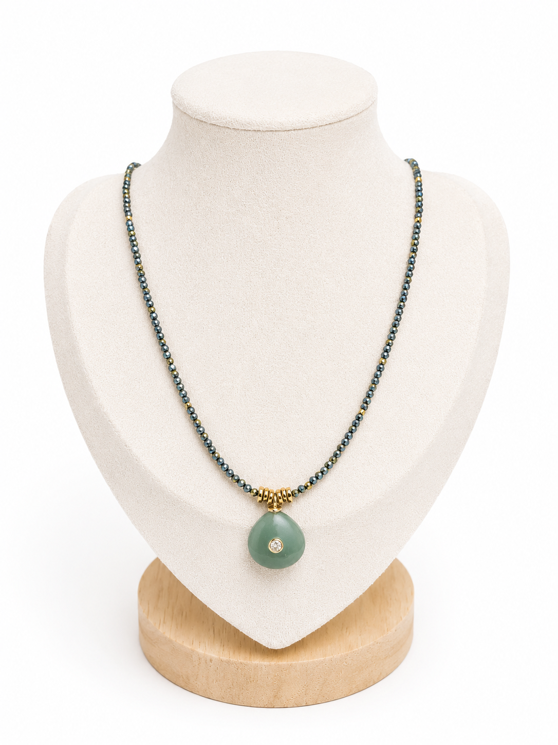 Collier Nels