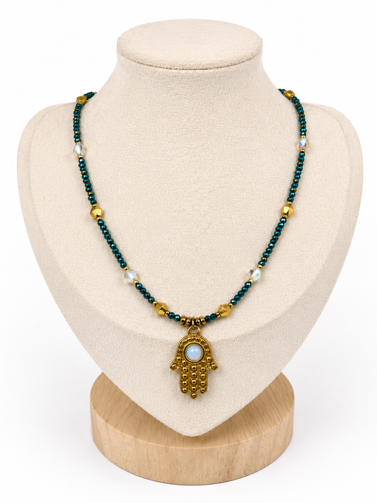 Collier Ras de cou -  Main de Fatma en perles