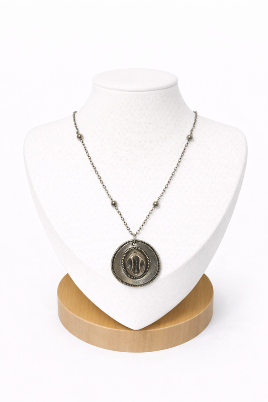 Collier Chapeau de cow-boy